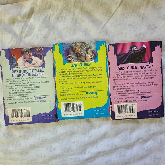 goosebumps • trio of books - Picture 3 of 3